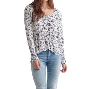 LUCKY BRAND NWT Floral Print Peplum Hem Button Top Size Small in White and Black